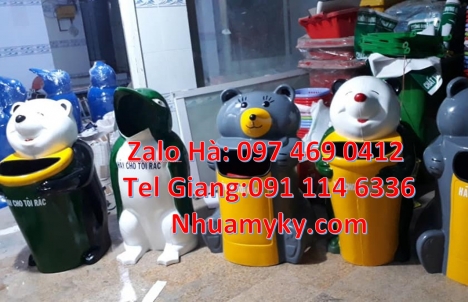 Thùng rác hình con voi. Thùng rác chim cánh cụt. Thùng rác chuột mickey. Thùng rác hình chuột túi. T