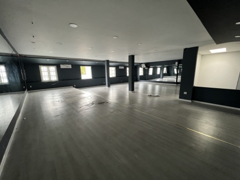 CHO THUÊ 476A Lũy Bán Bích Tân Phú 10x47m nở hậu 14m trệt 1 lầu