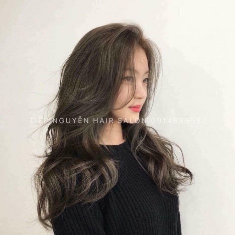 Tóc xoăn sóng lơi, uốn tóc xoăn sóng lơi ngang lưng cho nàng mặt vuông Tiệp Nguyễn Hair Salon