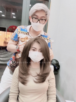 Uốn tóc xoăn sóng lơi, kiểu Tóc xoăn sóng lơi ngang vai đẹp cuốn hút cho nàng mặt vuông