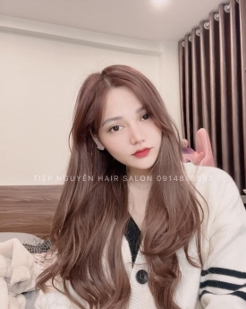 Uốn tóc xoăn sóng lơi ngang vai đẹp cuốn hút cho nàng tóc ngắn