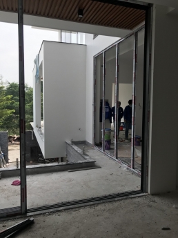 CTY VINTA DOOR THÁI TIẾN chuyên cửa nhôm kính XINGFA các loại