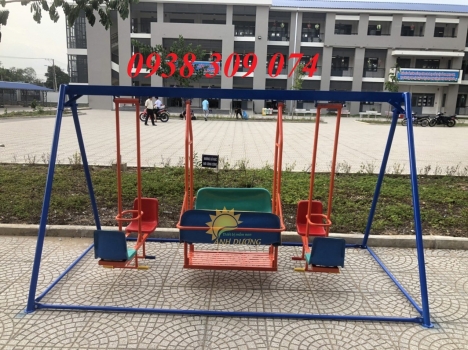 Những mẫu xích đu nhiều ghế ngồi dành cho bé