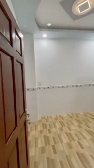 Cho thuê nhà nguyên căn 4pn 3wc 120m2 Hồ Văn Huê PN