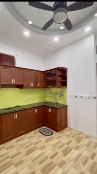 Cho thuê nhà nguyên căn 4pn 3wc 120m2 Hồ Văn Huê PN