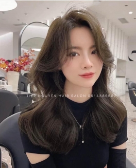 Tóc xoăn sóng lơi, lý do khiến kiểu Tóc xoăn sóng lơi đang mốt nhất hiện nay Tiệp Nguyễn Hair Salon