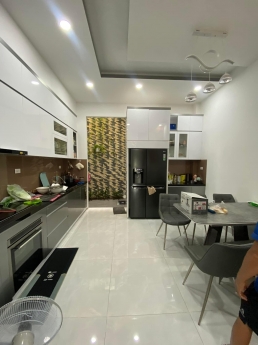 Nhà siêu rẻ Ông Ích Khiêm, Hải Châu, HXH 69m2 chỉ có 3.9 tỷ, ở đâu rẻ hơn