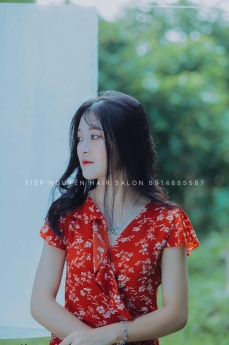 Tóc xoăn sóng lơi, F5 phong cách với kiểu Tóc xoăn sóng lơi đang làm mưa làm gió mùa hè này