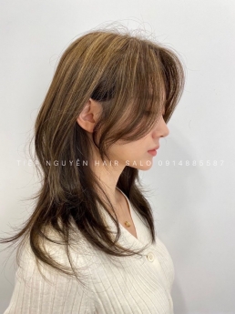 Tóc xoăn sóng lơi, kiểu khiến mọi cô nàng phải ngất ngây bởi kiểu tóc nhẹ nhàng này