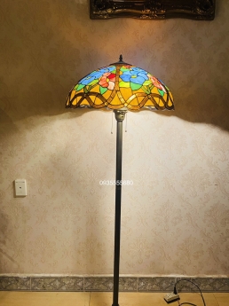 Giao lưu đôi đèn cây tiffany họa tiết hoa hồng xanh
