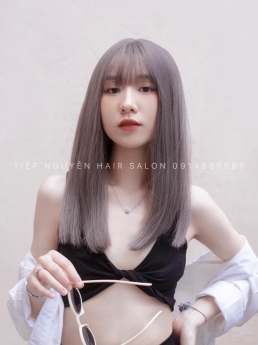 Tóc xoăn sóng lơi, kiểu uốn xoăn nhẹ nhàng cho nàng đầy trẻ trung và cuốn hút Tiệp Nguyễn Hair Salon