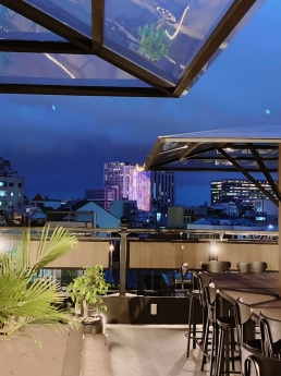 Cho thuê sân thượng, rooftop view bờ kè ngay Trường Sa, 8.5x20m đầy đủ trang thiết bị