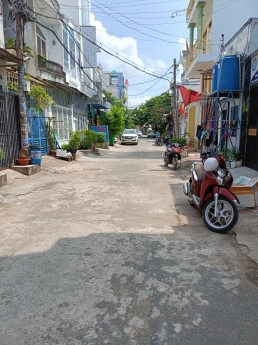 Ngộp HTX 6m, Nhà Cấp 4, 4x18m Nguyễn Ảnh Thủ Quận 12 Chỉ 3,3 Tỷ