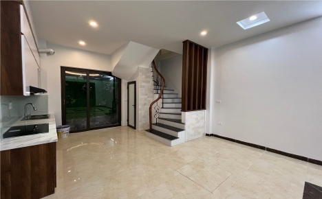 Bán nhà Bạch Mai - Thông Tạ Quang Bửu - Thoáng trước sau - 40m x 4 tầng. 5 tỷ có TL