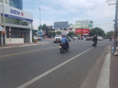 Cho thuê mặt bằng to 250m2 đường Lê Hồng Phong, Vũng Tàu