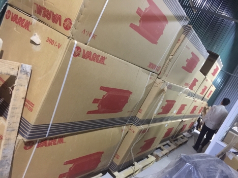 Giảm giá Bình tích áp Varem 300 lít 10bar. Hàng Sẵn Kho