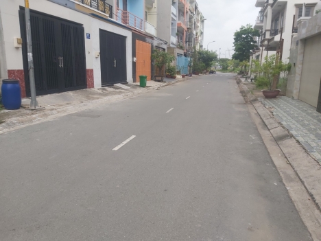 Đất đẹp 100m2 ngay chợ Bình Chánh