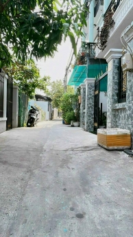 CHO THUÊ NHÀ ĐƯỜNG LÊ VĂN LƯƠNG XÃ PHƯỚC KIỂN, 4PN, 3WC, BẾP, PHÒNG KHÁCH, SÂN THƯỢNG ☎ Mr Hòa