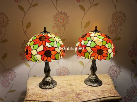 Giao lưu đôi đèn bàn tiffany hoa hồng tây