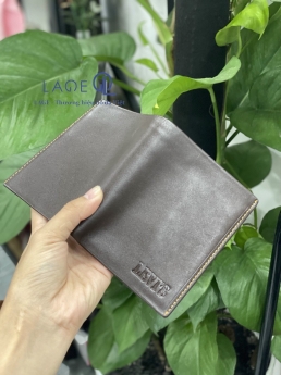 bên em còn dư vài ví nappa thường, cần thanh lý