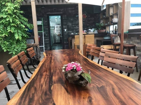 Cho thuê nhà mặt tiền 17m dt sàn 2500m2, Gò Vấp Trệt 4 lầu sân rộng, có kv đậu xe thoải mái
