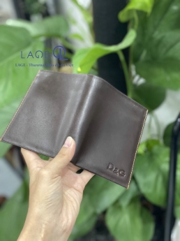 bên em còn dư vài ví nappa thường, cần thanh lý