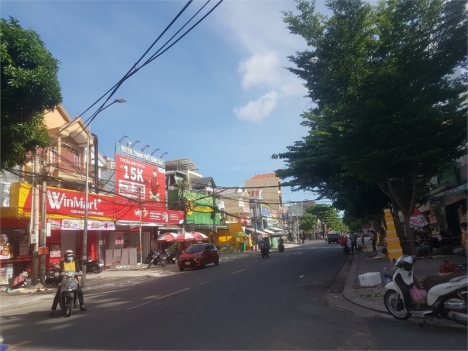 Cho thuê mặt bằng 350m2 ngã 5 Trương Công Định, Vũng Tàu