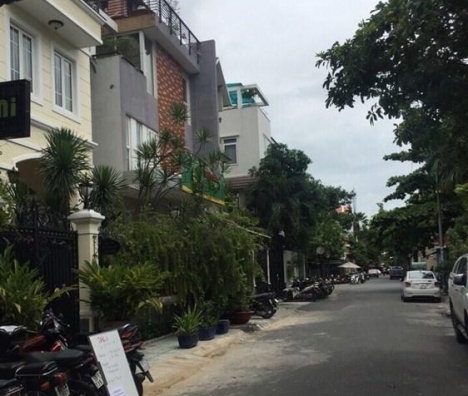 Chính chủ bán nhà Lê Quang Định, Phường 7, Q. Bình Thạnh, diện tích: 8.5*20m, giá: 23 tỷ TL