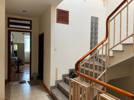 CHO THUÊ NHÀ NGUYÊN CĂN ĐƯỜNG TRẦN XUÂN SOẠN, 2 LẦU 4PN ☎ Mr Hòa