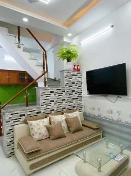 NHÀ HXH THÔNG 80M - CHUNG CƯ STOWN THỦ ĐỨC.GIÁ 4.5 TỶ