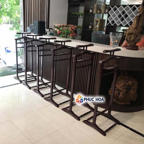 Giá treo áo vest sang trọng lịch sự trong khách sạn - 0934519115