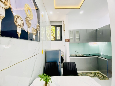 Bán nhà Bùi Thị Xuân để lại toàn bộ nội thất đẹp, gần xong mát mẻ
