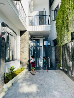 Bán nhà 2 tầng Duy Tân full nội thất chỉ 2 tỷ hơn