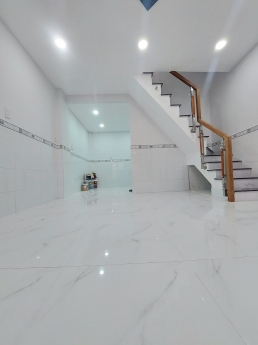 Cho thuê nhà 1 trệt 2 lầu, hẻm 3 gác chạy thoải mái, đường Huỳnh Tấn Phát, thị trấn Nhà Bè ☎ Mr Hòa