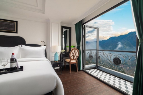 CHỦ TRẢ NỢ NGÂN HÀNG BÁN CẮT LỖ KHÁCH SẠN TRUNG TÂM SAPA VIEW XUẤT SẮC MÙA DU LỊCH TRỞ LẠI