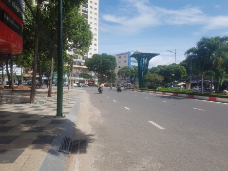 Duy nhất cho thuê mặt bằng 300m2 đường lê hồng phong, tpvt