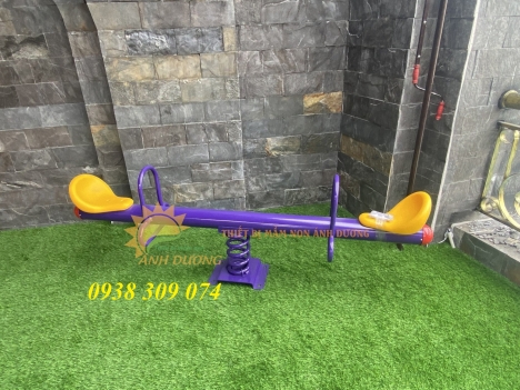 Bập bênh đòn ngoài trời 2 ghế, 4 ghế dành cho bé