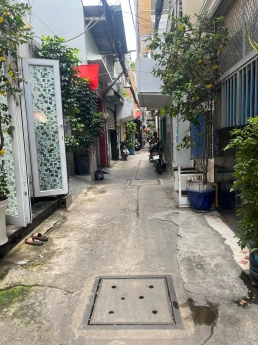Cho thuê nhà nguyên căn, phòng khách lớn, phòng ngủ lớn, bếp rộng ☎ Mr Hòa