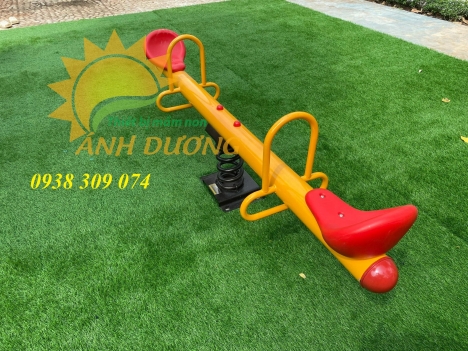 Bập bênh đòn ngoài trời 2 ghế, 4 ghế dành cho bé