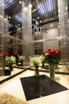 BÁN KHÁCH SẠN ĐANG KINH DOANH ĐƯỜNG NGUYỄN THỊ NGHĨA