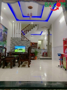 THANH LÝ GẤP NHÀ BỬU HÒA THAY ĐỔI CHỖ Ở ( VỀ Ở CHUNG BA MẸ) 3TY