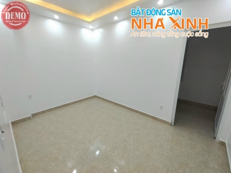 CĂN NHÀ Ở ĐẦU CÁT LINH  HẢI AN
LH