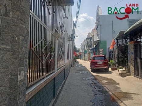 BÁN NHÀ BỬU HÒA 4 TỶ TẶNG NỘI THẤT ĐỂ ĐỊNH CƯ MỸ ( CÓ QUẦY BAR)