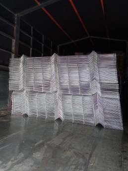 Lưới thép hàng rào chấn sóng - bẻ đầu