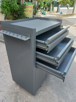 Tủ dụng cụ 3 ngăn 2 cánh