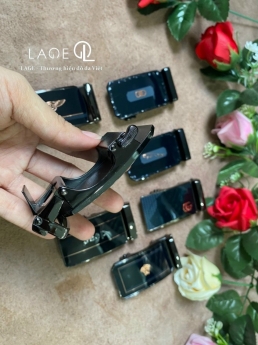 Chuyên đi số lượng hàng da bò và da cá sấu, giá sỉ vốn thấp