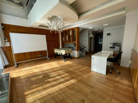 Cho thuê nhà 9x16m garaxxe, sân vườn trệt 3 lầu mới,Đặng Văn Ngữ Phú Nhuận