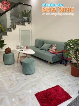 CĂN NHÀ Ở ĐẦU CÁT LINH  HẢI AN
LH