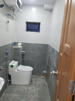 Bán nhà mặt tiền Nguyễn Huy Lượng mới xây vào ở ngay