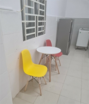Cho thuê phòng ngay chợ Bùi Văn Ba, Tân Thuận Đông, Quận 7